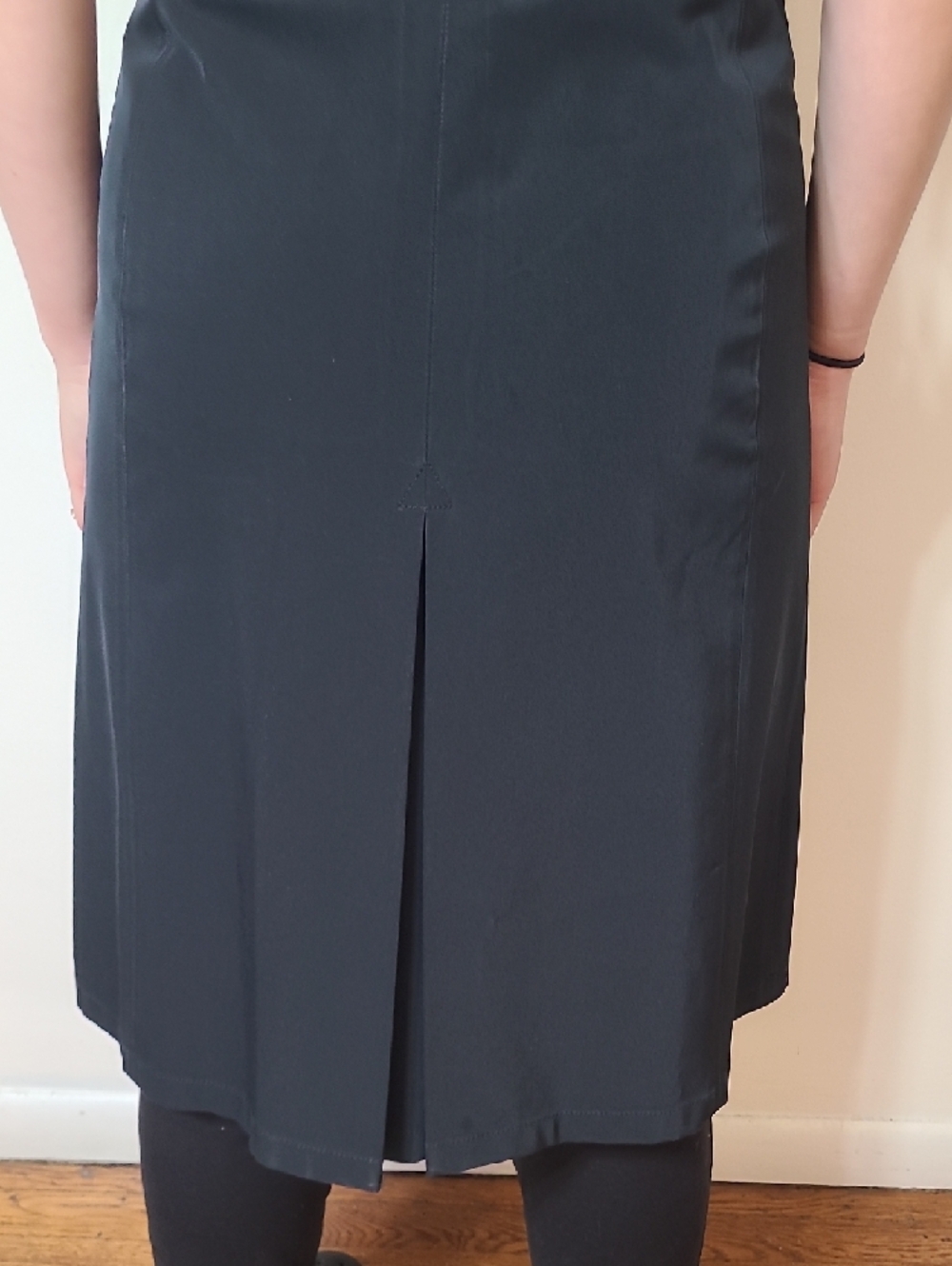 Burberry Black Sleeveless Belted Midi Dress - Picture 6 of 11